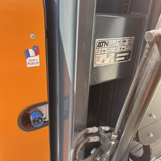 ATN Piaf 1000R - Vertical mast lift: picture 2 ATN Piaf 1000R - Vertical mast lift: picture 2