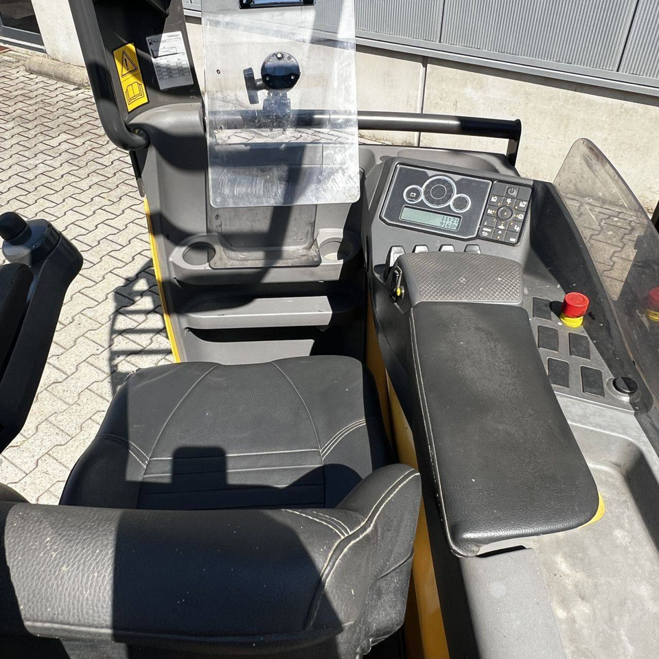 Atlet UND140DTFVRE675 - Reach truck: picture 4 Atlet UND140DTFVRE675 - Reach truck: picture 4