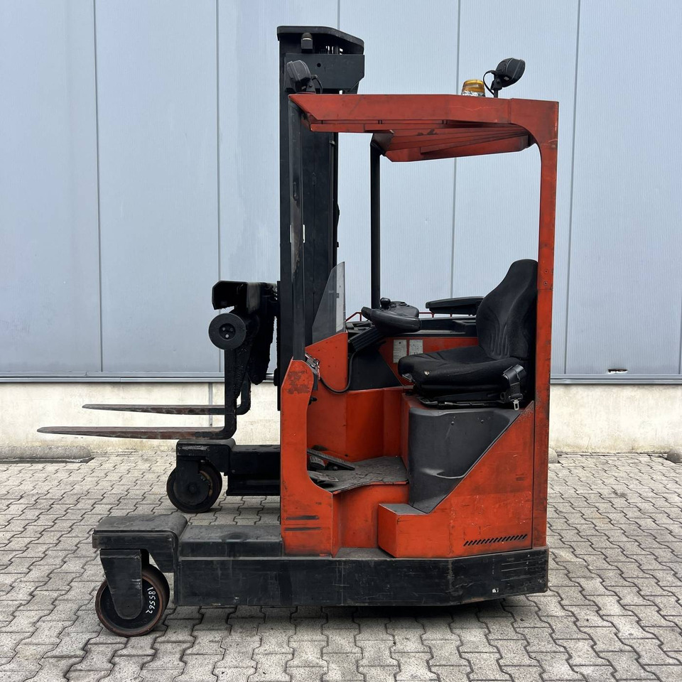 BT FR2.7 - 4-way reach truck: picture 2 BT FR2.7 - 4-way reach truck: picture 2