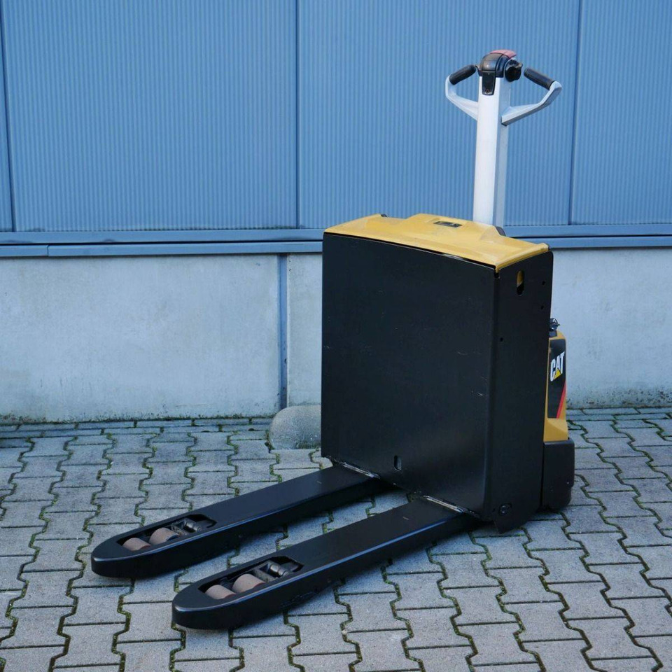 Caterpillar NPP16N2 - Pallet truck: picture 3 Caterpillar NPP16N2 - Pallet truck: picture 3