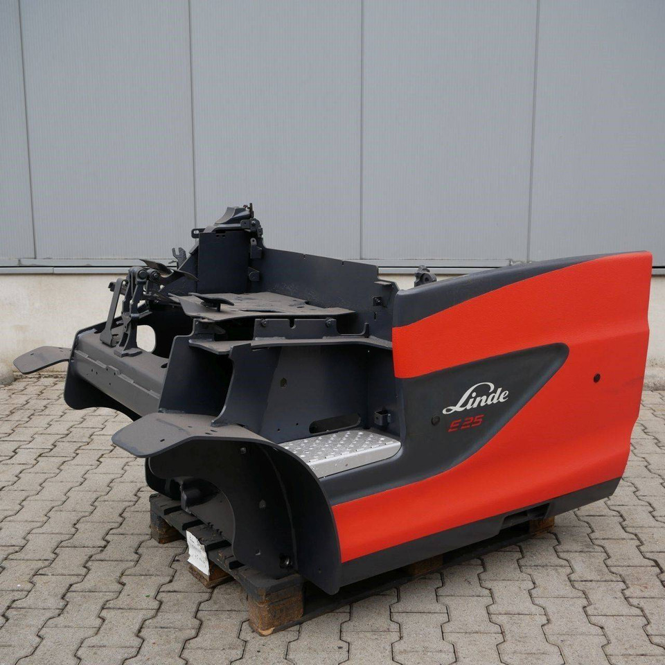 Chassis for Linde E25HL, Series 387-1 - Frame/ Chassis for Material handling equipment: picture 1 Chassis for Linde E25HL, Series 387-1 - Frame/ Chassis for Material handling equipment: picture 1