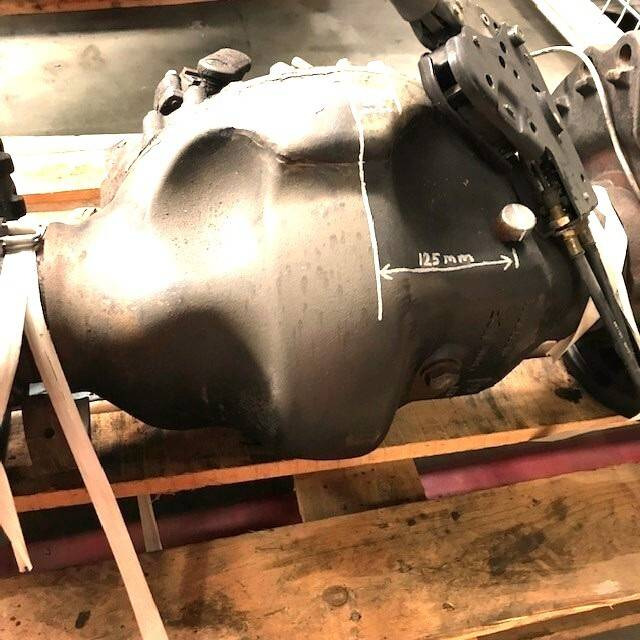 Complete front axle for Caterpillar - Axle and parts for Material handling equipment: picture 3 Complete front axle for Caterpillar - Axle and parts for Material handling equipment: picture 3