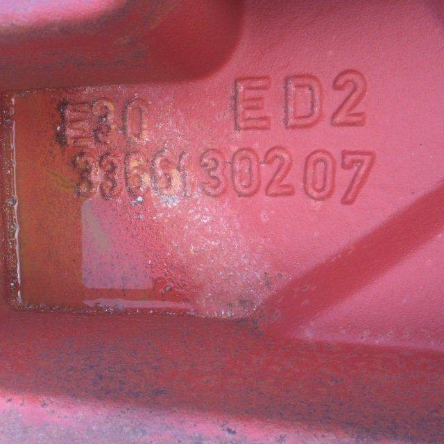Counterweight for Linde E30-600S, Series 336-03 - Frame/ Chassis for Material handling equipment: picture 4 Counterweight for Linde E30-600S, Series 336-03 - Frame/ Chassis for Material handling equipment: picture 4