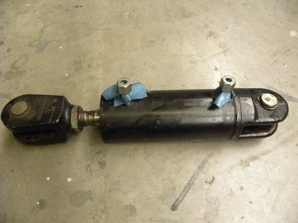 Cylinder , Tilt for Jungheinrich - Hydraulic cylinder for Material handling equipment: picture 1 Cylinder , Tilt for Jungheinrich - Hydraulic cylinder for Material handling equipment: picture 1