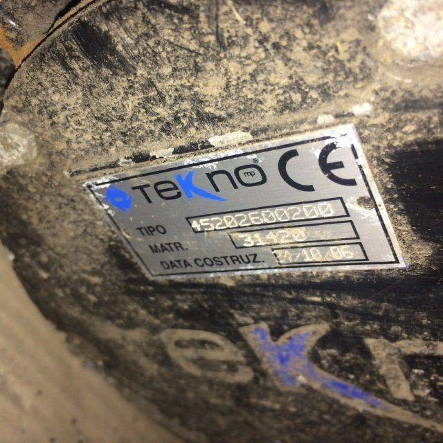 Drive Unit for Komatsu - Engine and parts for Material handling equipment: picture 5 Drive Unit for Komatsu - Engine and parts for Material handling equipment: picture 5