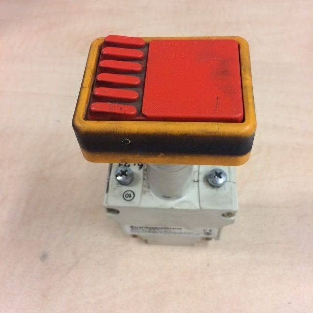 Emergency stop switch ERD 220 - Steering column switch for Material handling equipment: picture 2 Emergency stop switch ERD 220 - Steering column switch for Material handling equipment: picture 2