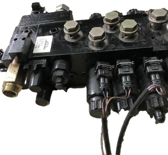 Hydraulic control valve for Linde - Hydraulic valve for Material handling equipment: picture 3 Hydraulic control valve for Linde - Hydraulic valve for Material handling equipment: picture 3