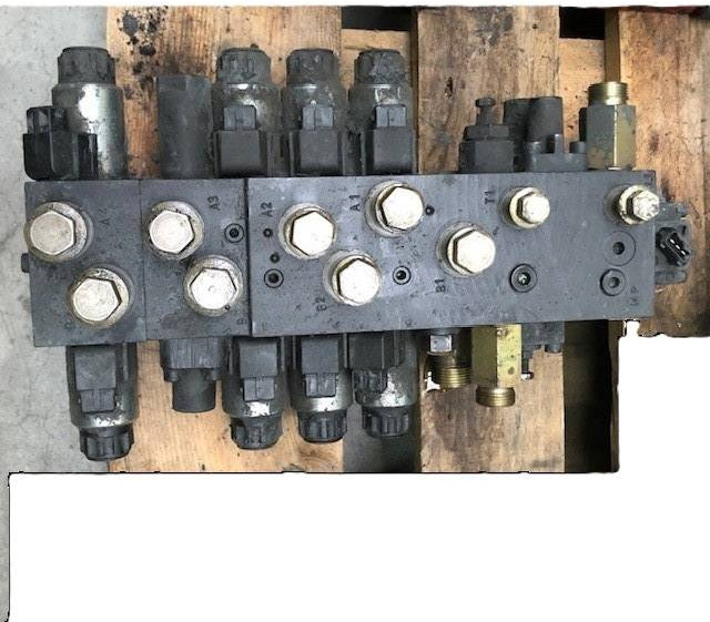 Hydraulic control valve for Linde - Hydraulic valve for Material handling equipment: picture 1 Hydraulic control valve for Linde - Hydraulic valve for Material handling equipment: picture 1
