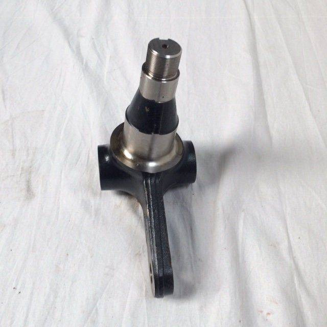 Knuckle, R.H. for Caterpillar - Steering knuckle for Material handling equipment: picture 1 Knuckle, R.H. for Caterpillar - Steering knuckle for Material handling equipment: picture 1