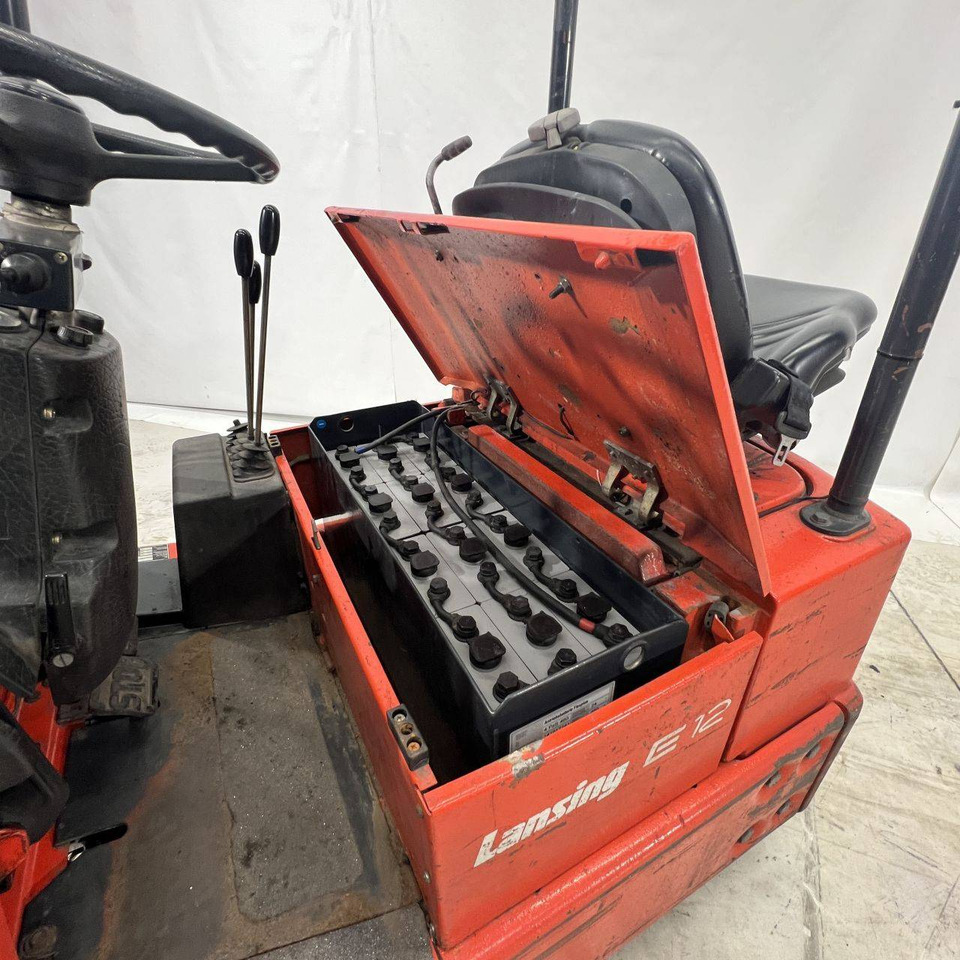 Electric forklift Linde E12 (324): picture 10