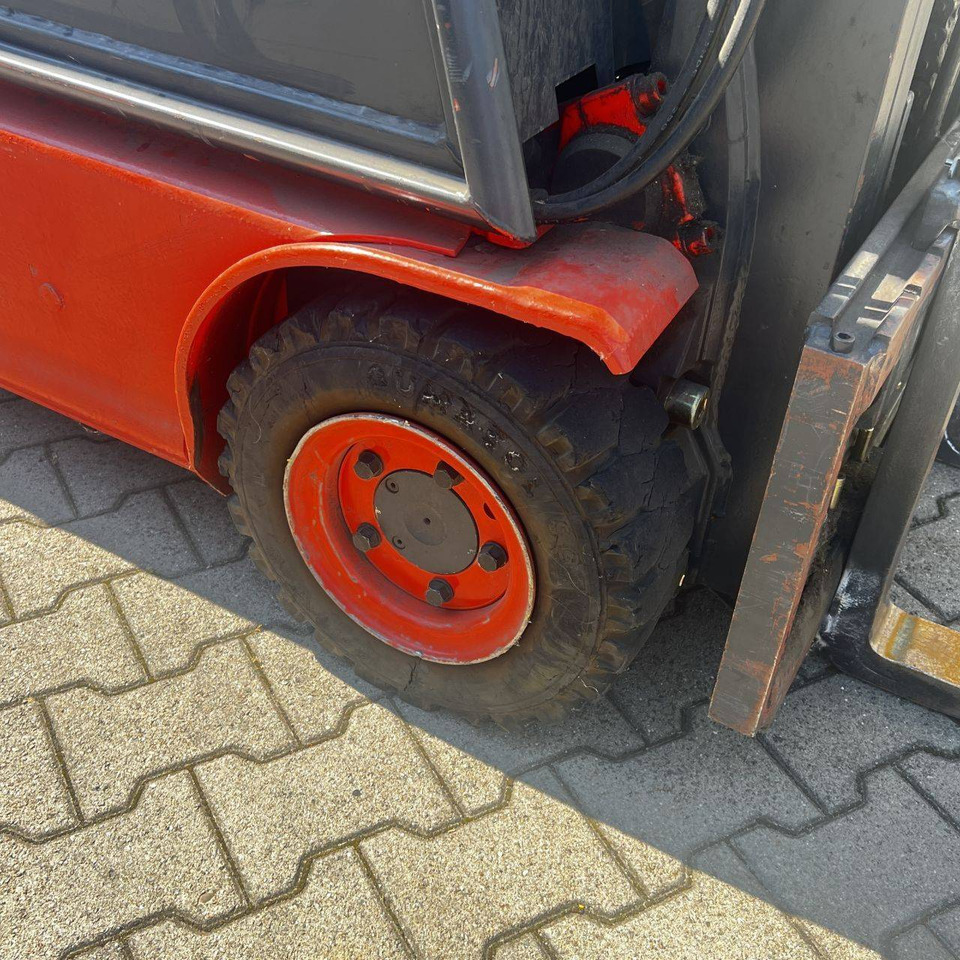 Electric forklift Linde E14 (335-02): picture 11 Electric forklift Linde E14 (335-02): picture 11