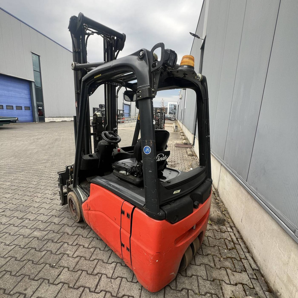 Linde E16 (386) - Electric forklift: picture 3 Linde E16 (386) - Electric forklift: picture 3