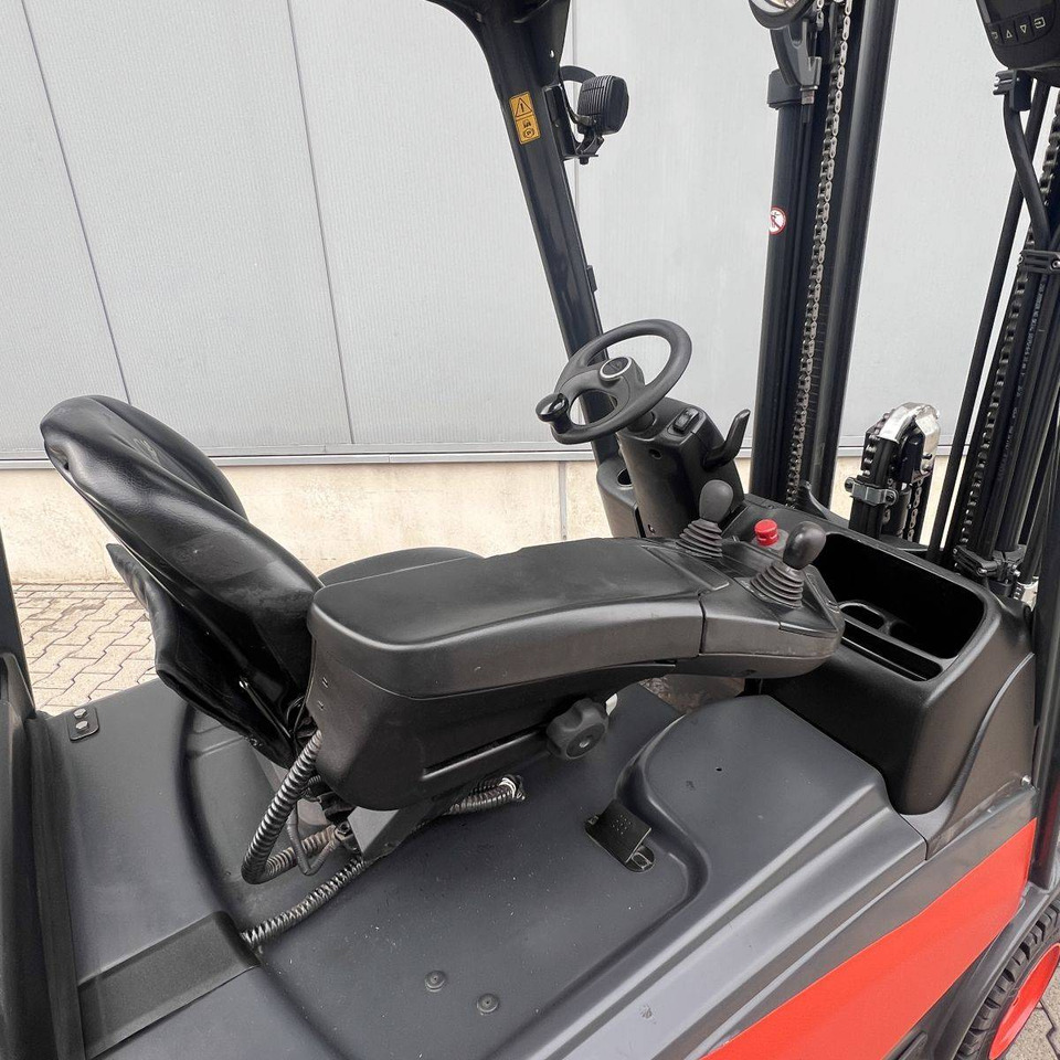 Linde E16H (386-02) EVO - Electric forklift: picture 3 Linde E16H (386-02) EVO - Electric forklift: picture 3