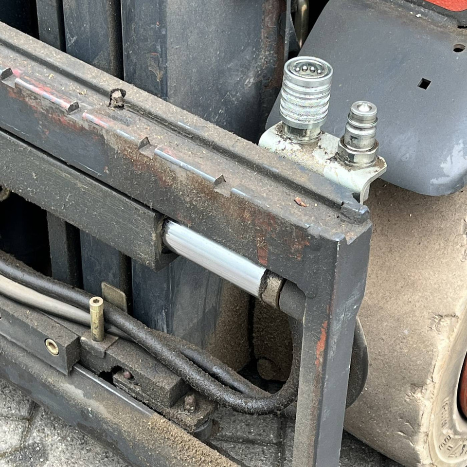 Linde E16H (386) - Electric forklift: picture 4 Linde E16H (386) - Electric forklift: picture 4