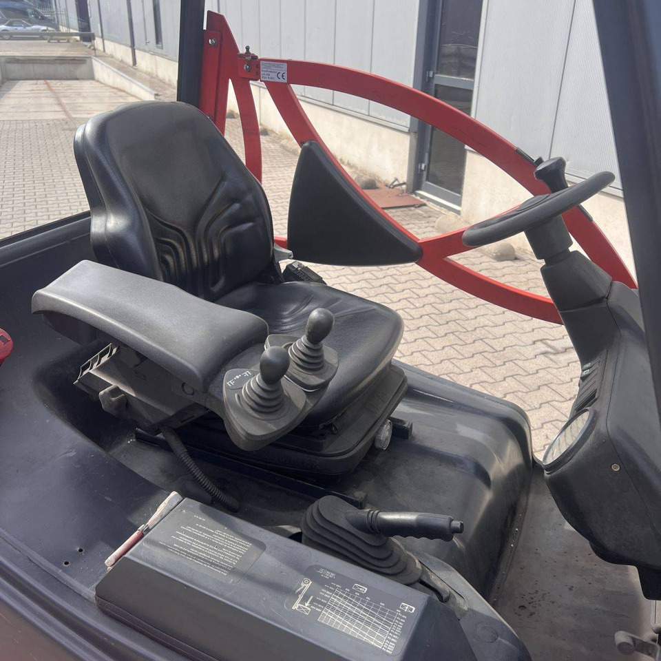 Linde E25S (336-03) - Electric forklift: picture 4 Linde E25S (336-03) - Electric forklift: picture 4