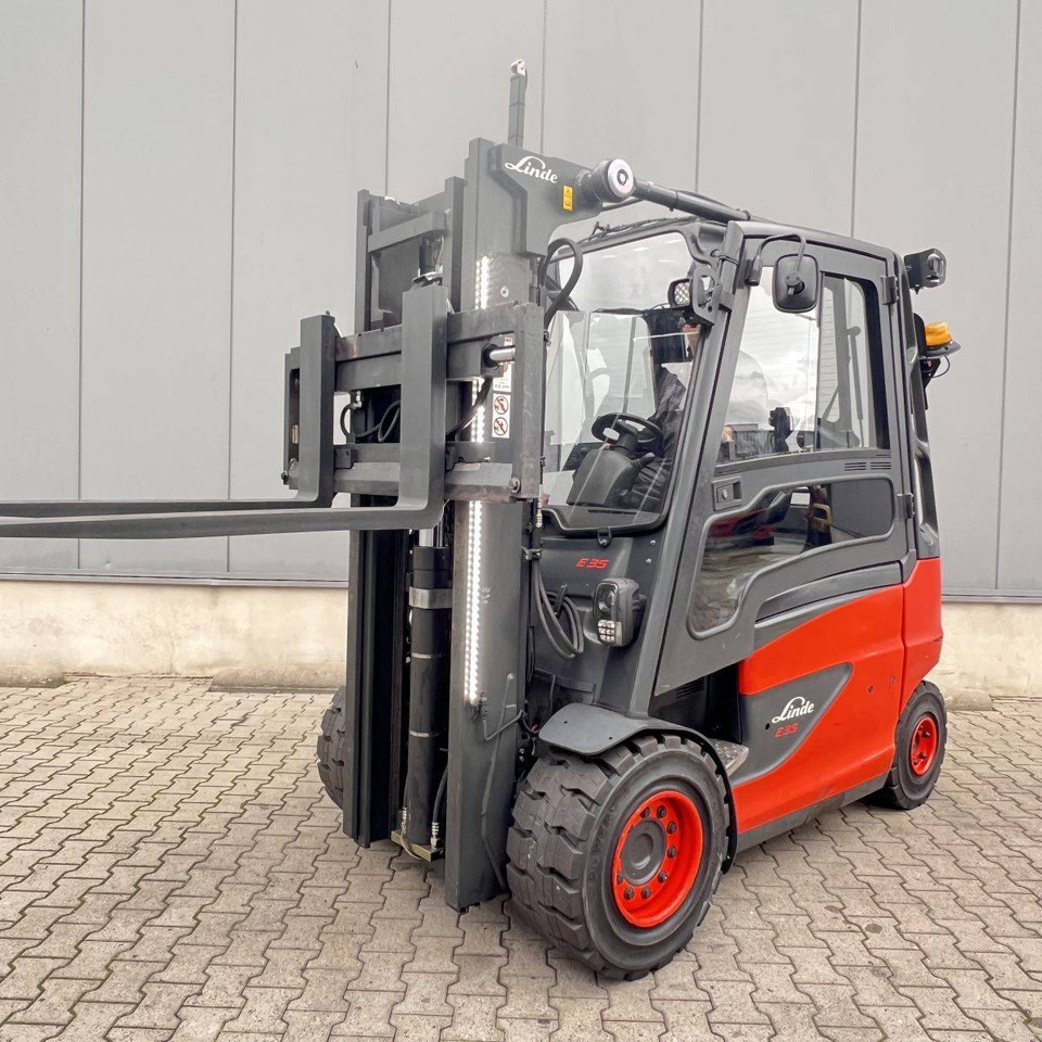 Linde E35/600H (388) - Electric forklift: picture 2 Linde E35/600H (388) - Electric forklift: picture 2