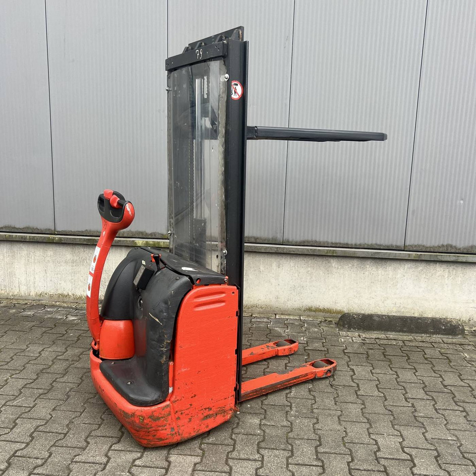 Linde L10 (379) - Stacker: picture 2 Linde L10 (379) - Stacker: picture 2