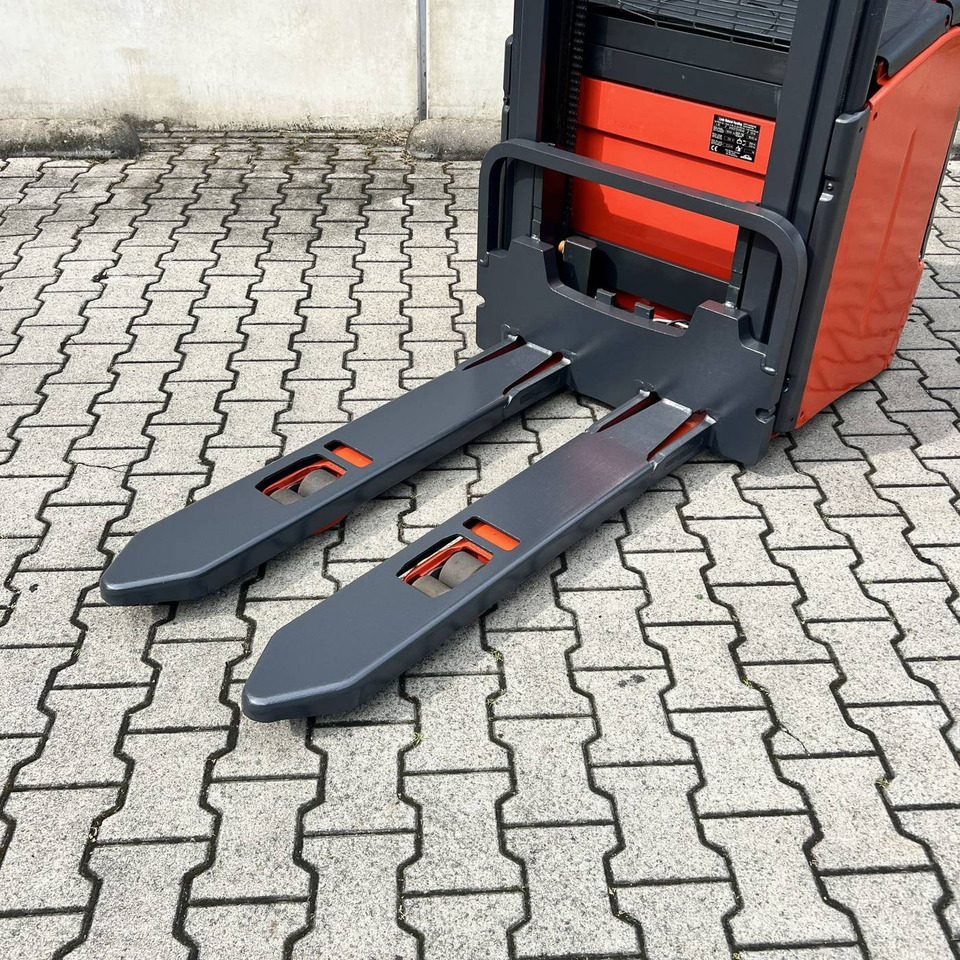 Linde L16 (372) - Stacker: picture 4 Linde L16 (372) - Stacker: picture 4