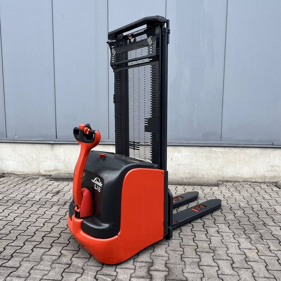 Linde L16 (372) - Stacker: picture 1 Linde L16 (372) - Stacker: picture 1