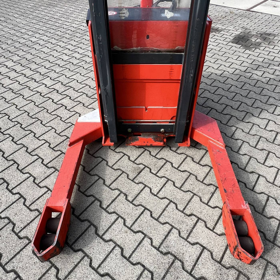 Linde L16AS (141) - Stacker: picture 5 Linde L16AS (141) - Stacker: picture 5