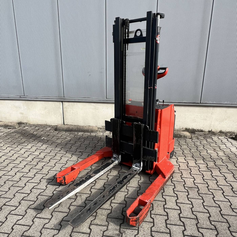 Linde L16AS (141) - Stacker: picture 2 Linde L16AS (141) - Stacker: picture 2