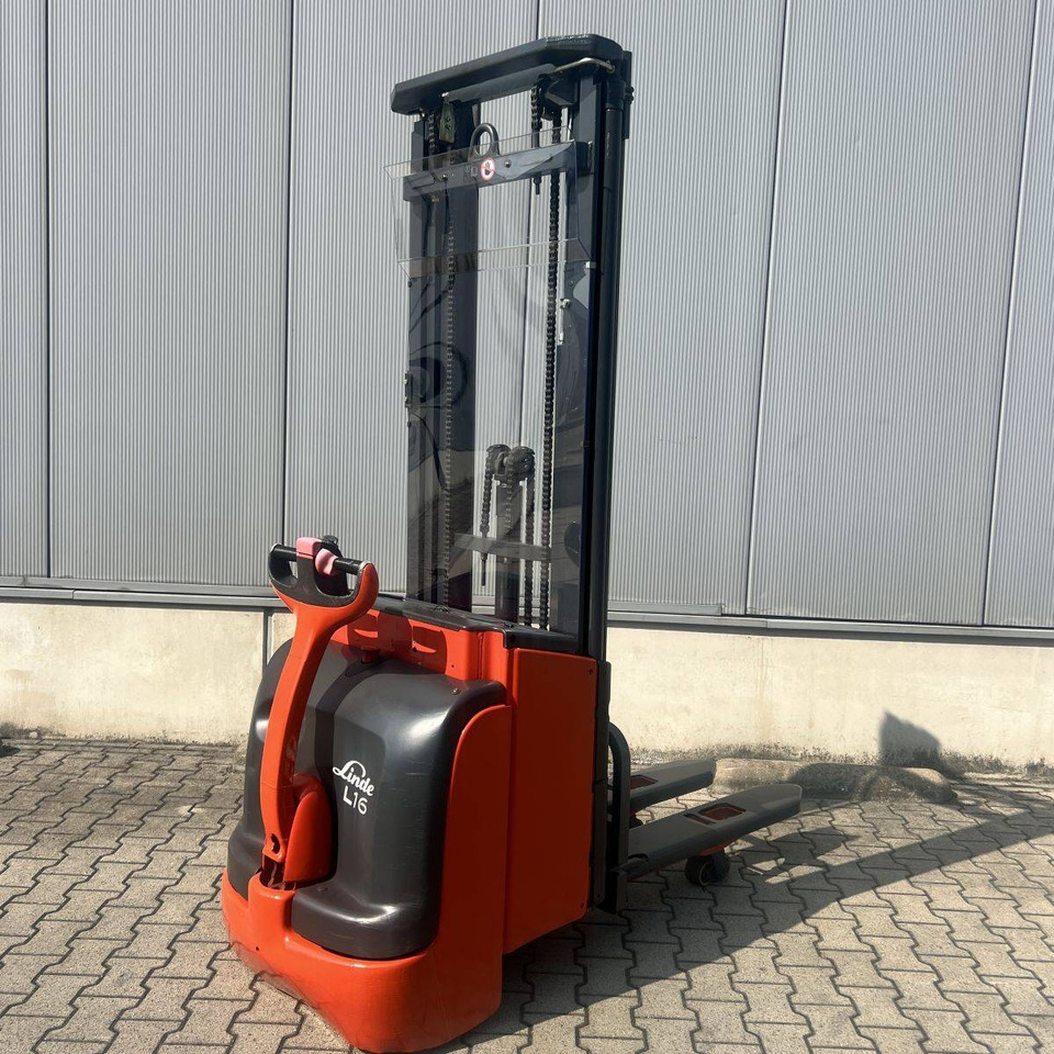 Linde L16i (372) - Stacker: picture 1 Linde L16i (372) - Stacker: picture 1