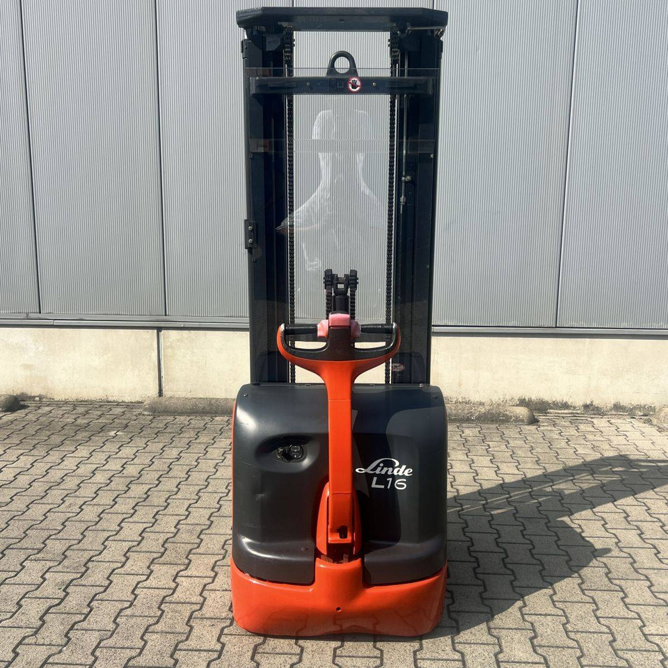 Linde L16i (372) - Stacker: picture 2 Linde L16i (372) - Stacker: picture 2