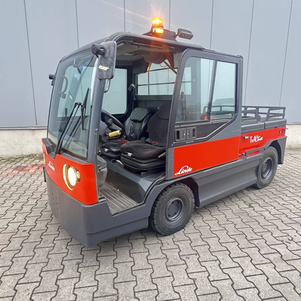 Linde P250 (LWB) - Tow tractor: picture 1 Linde P250 (LWB) - Tow tractor: picture 1