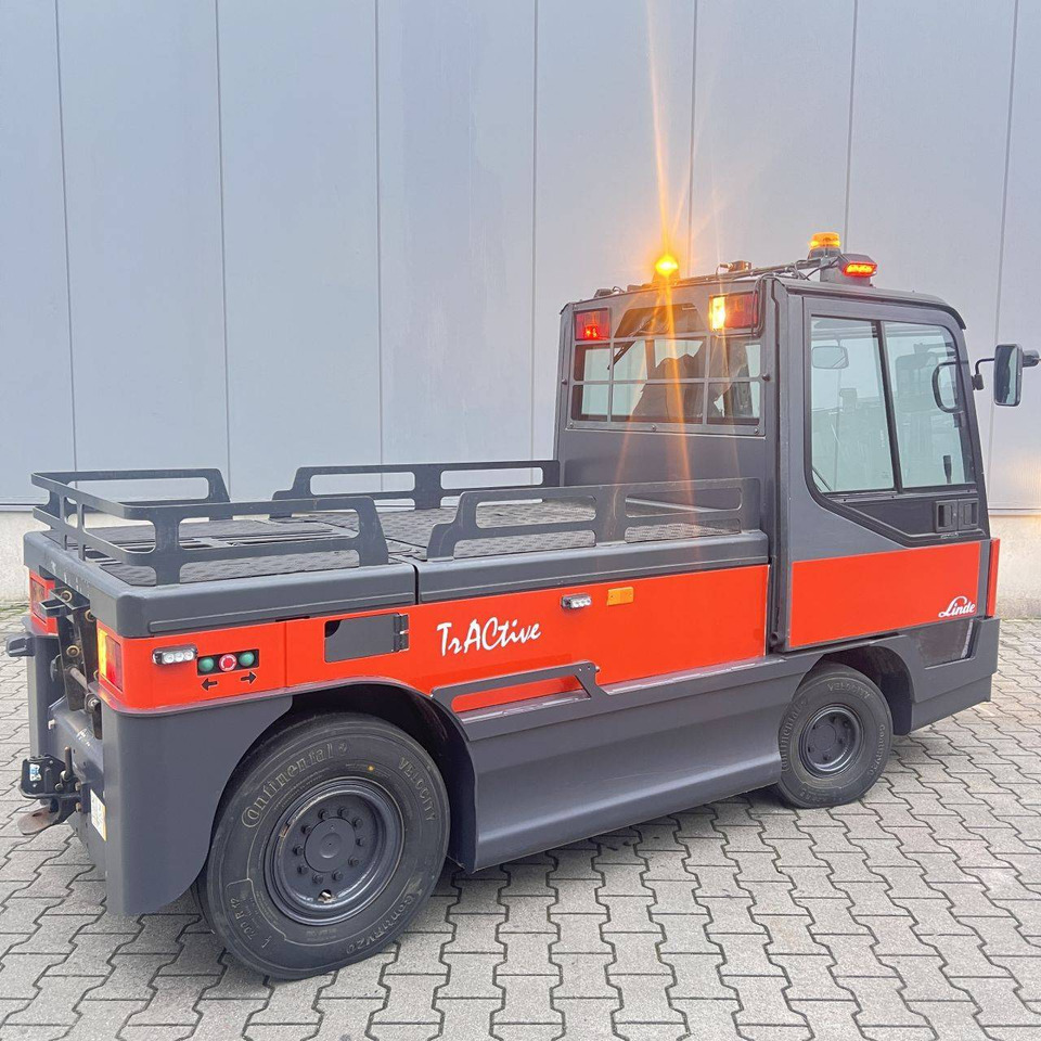 Linde P250 (LWB) - Tow tractor: picture 5 Linde P250 (LWB) - Tow tractor: picture 5