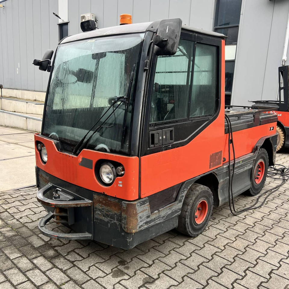 Linde P250 SWB (127) - Tow tractor: picture 1 Linde P250 SWB (127) - Tow tractor: picture 1