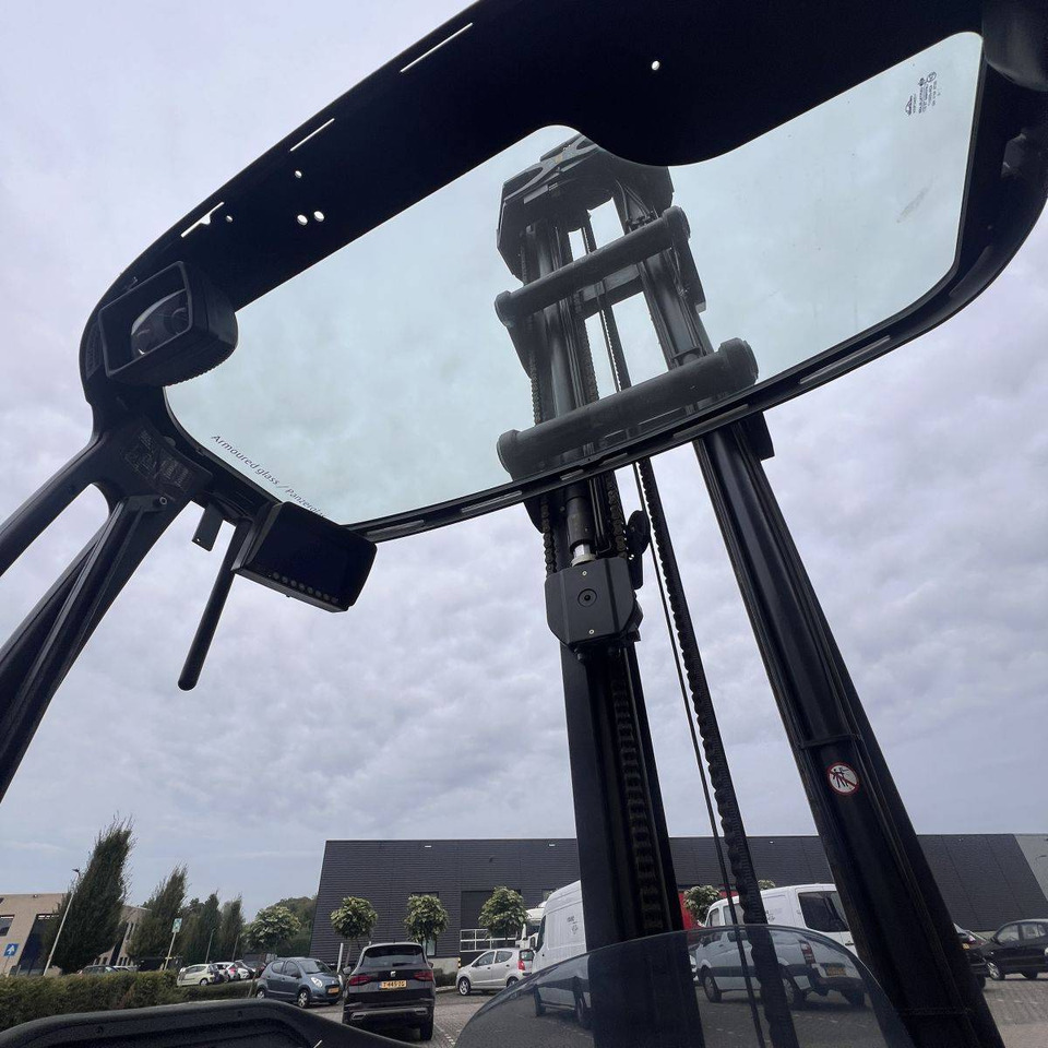 Reach truck Linde R14HD (1120): picture 10 Reach truck Linde R14HD (1120): picture 10