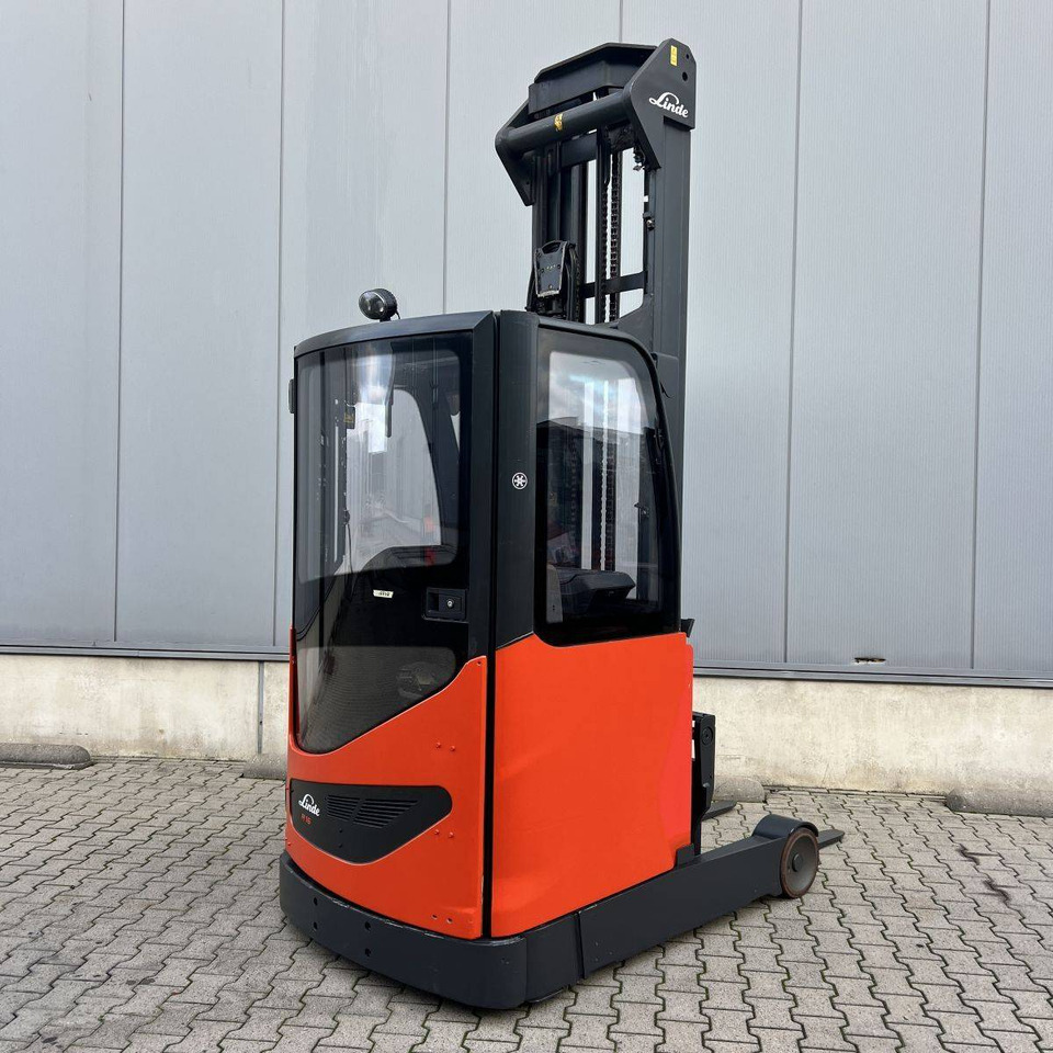 Linde R16 (1120) Coldstore - Reach truck: picture 1 Linde R16 (1120) Coldstore - Reach truck: picture 1
