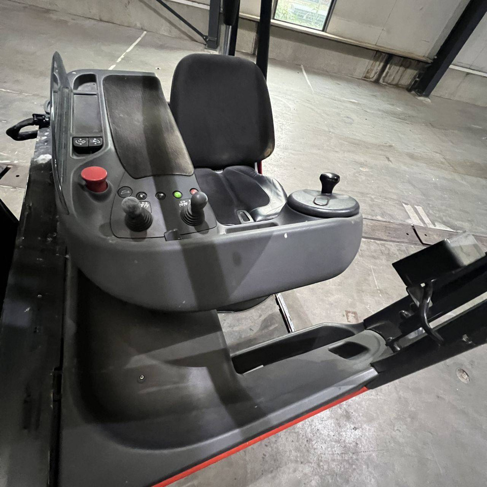 Linde R16HD (1120) - Reach truck: picture 5 Linde R16HD (1120) - Reach truck: picture 5