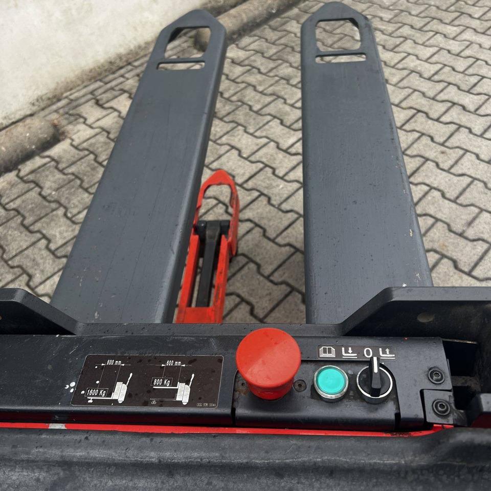 Linde T16L (1152) - Pallet truck: picture 5 Linde T16L (1152) - Pallet truck: picture 5