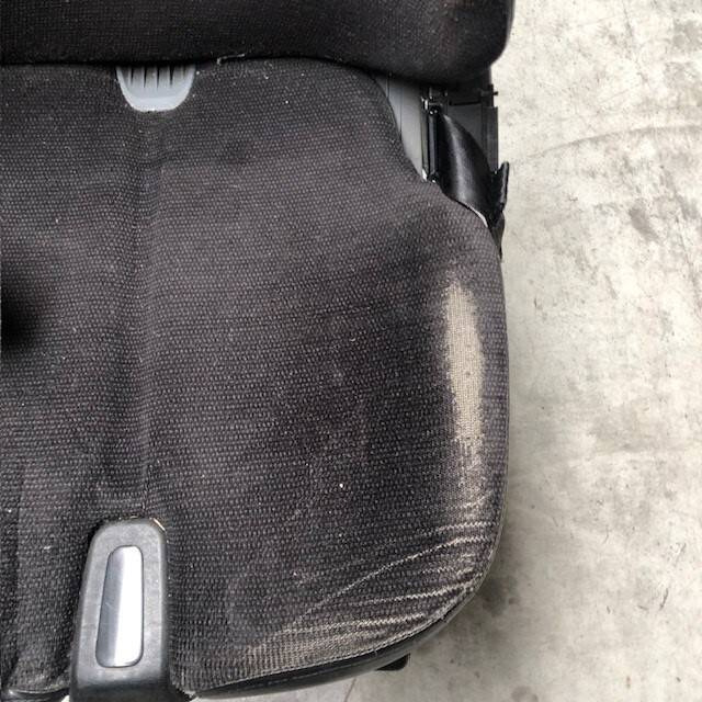 Seat for Linde /1120-01/ - Seat for Material handling equipment: picture 3 Seat for Linde /1120-01/ - Seat for Material handling equipment: picture 3