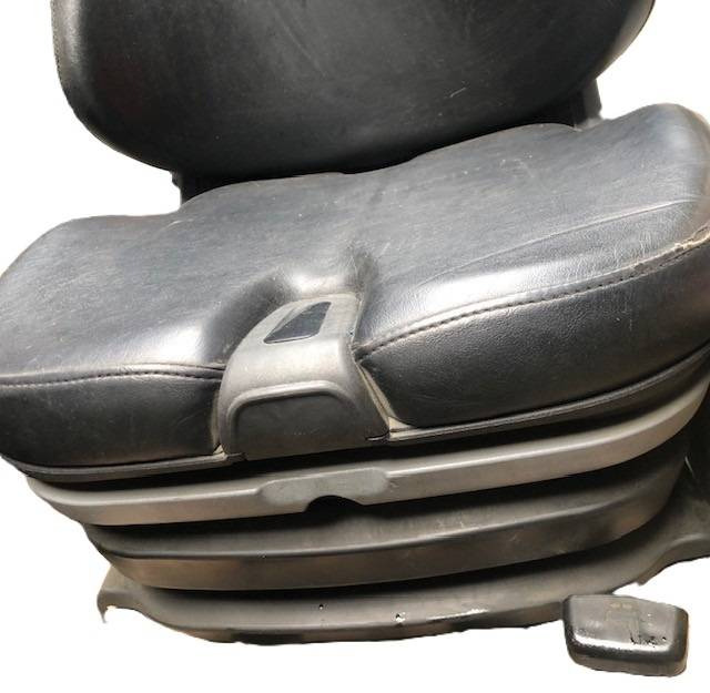 Seat for Linde R16, Series 1120 - Seat for Material handling equipment: picture 3 Seat for Linde R16, Series 1120 - Seat for Material handling equipment: picture 3