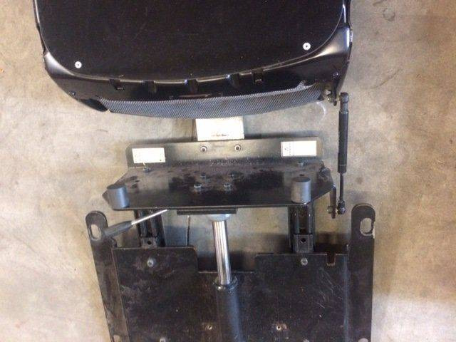 Seat for STILL M15-4, and Linde K15-4 - Seat for Material handling equipment: picture 5 Seat for STILL M15-4, and Linde K15-4 - Seat for Material handling equipment: picture 5
