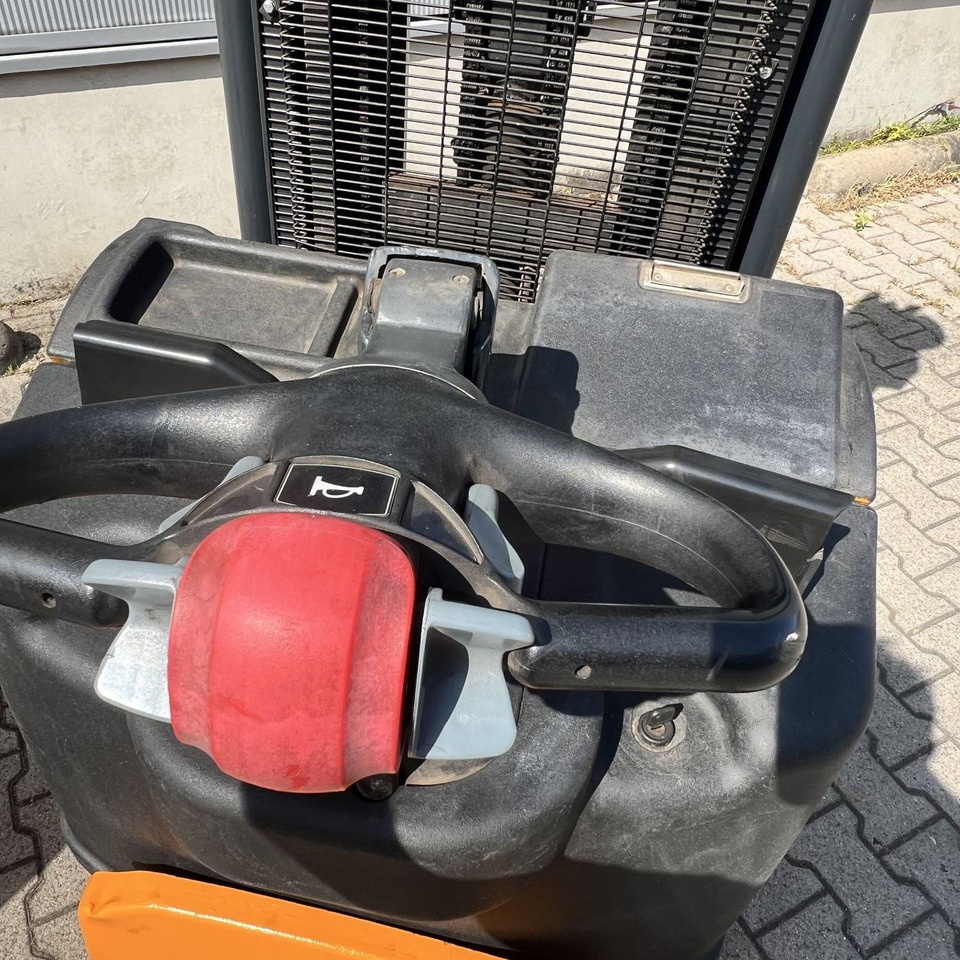 Still EGVS14 - Stacker: picture 5 Still EGVS14 - Stacker: picture 5