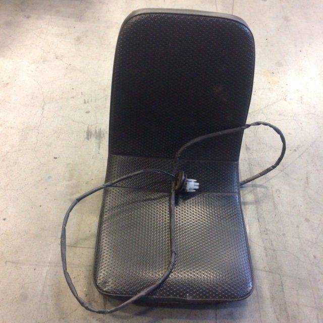 Upholstery for Linde Series 139/140 - Seat for Material handling equipment: picture 1 Upholstery for Linde Series 139/140 - Seat for Material handling equipment: picture 1