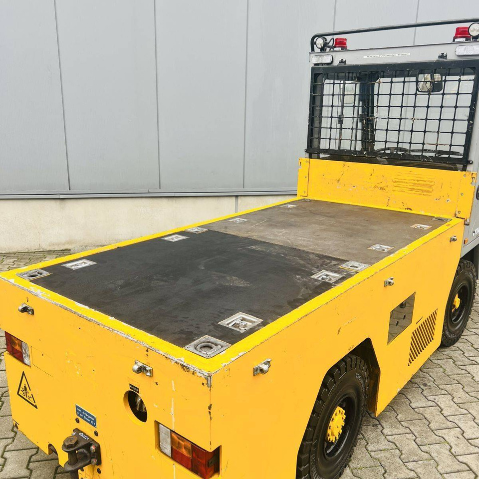 Volk DFW 5 - Terminal tractor: picture 3 Volk DFW 5 - Terminal tractor: picture 3