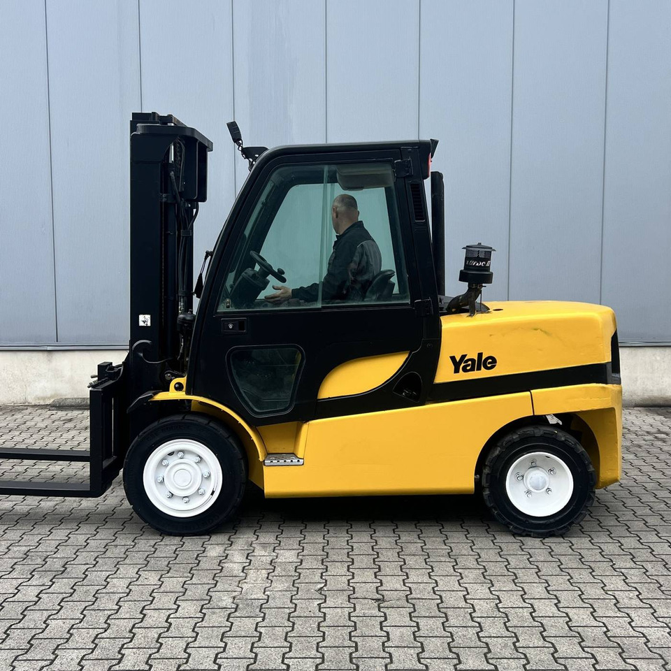 Yale GDP55VX - Diesel forklift: picture 3 Yale GDP55VX - Diesel forklift: picture 3