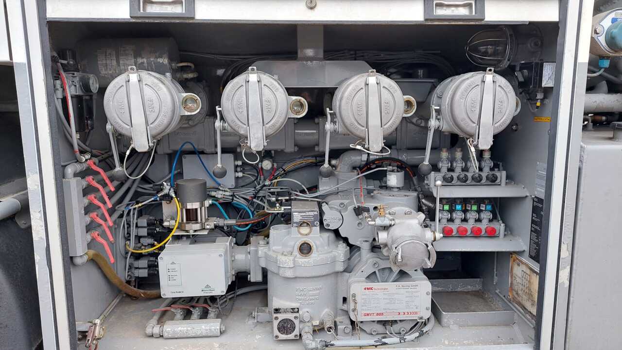 DAF XF - Tanker truck: picture 2 DAF XF - Tanker truck: picture 2