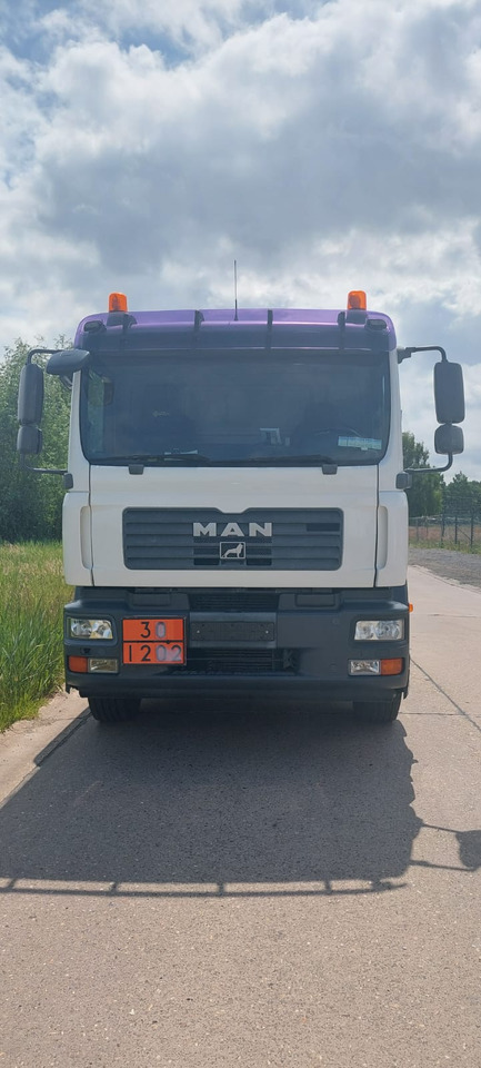 MAN - Tanker truck: picture 5 MAN - Tanker truck: picture 5