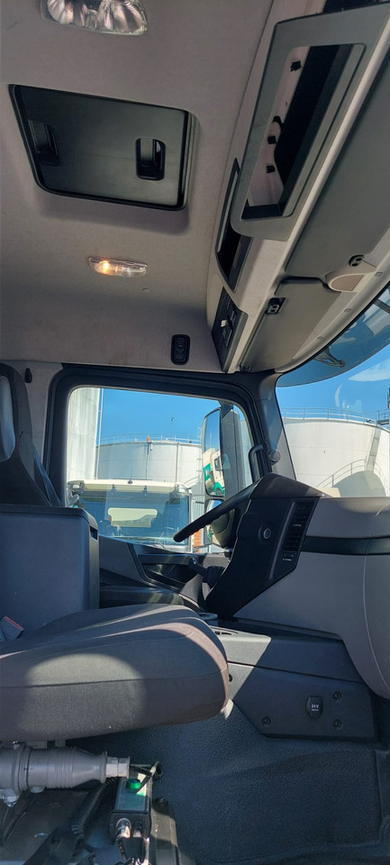 MERCEDES Antos - Tanker truck: picture 5 MERCEDES Antos - Tanker truck: picture 5