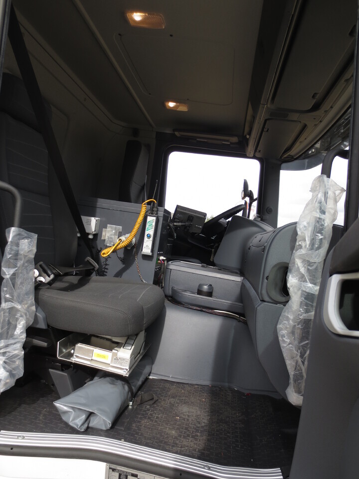 SCANIA G370 - Tanker truck: picture 4 SCANIA G370 - Tanker truck: picture 4