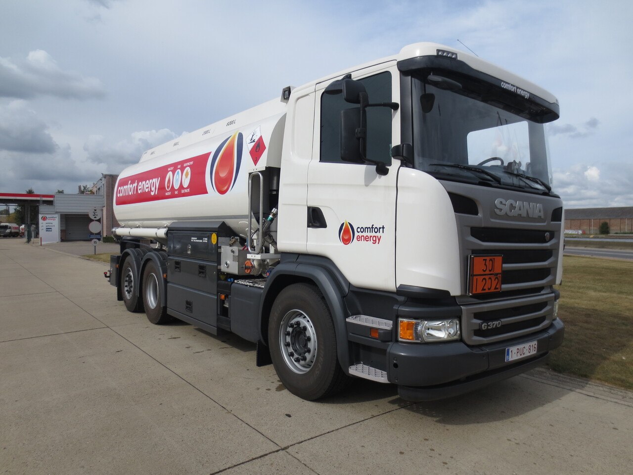 Tanker truck Scania G370: picture 5