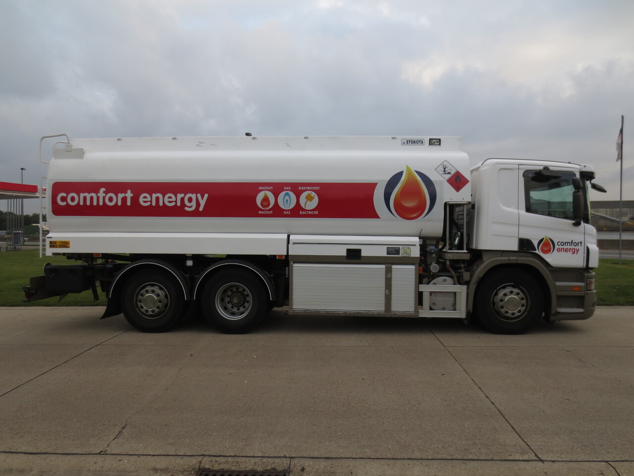 Tanker truck Scania P380: picture 8 Tanker truck Scania P380: picture 8