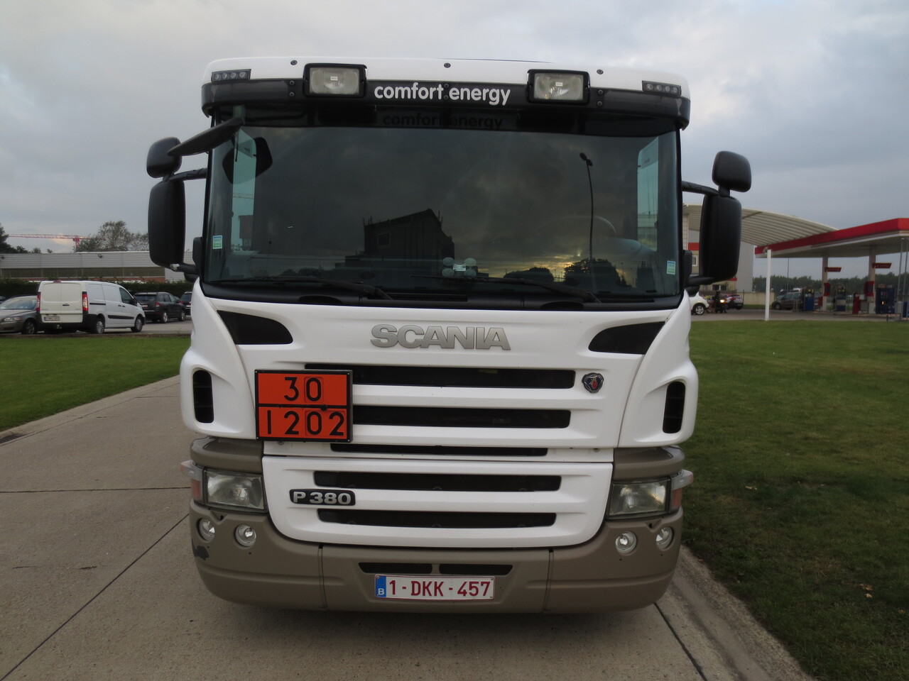 Tanker truck Scania P380: picture 6 Tanker truck Scania P380: picture 6
