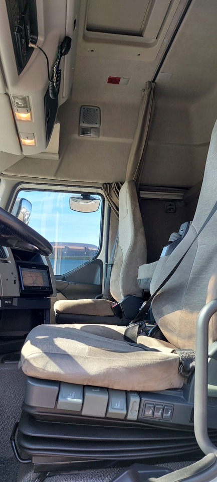 RENAULT PREMIUM 410 - Tractor unit: picture 2 RENAULT PREMIUM 410 - Tractor unit: picture 2