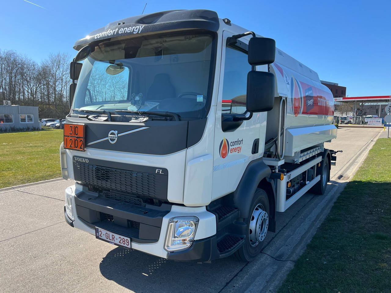 VOLVO FL - Tanker truck: picture 2 VOLVO FL - Tanker truck: picture 2